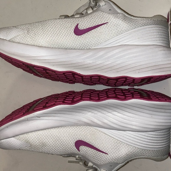 Nike Women's Promina White and Pink Running Shoes Sneakers FV6343-109 Size 8 - Picture 9 of 12